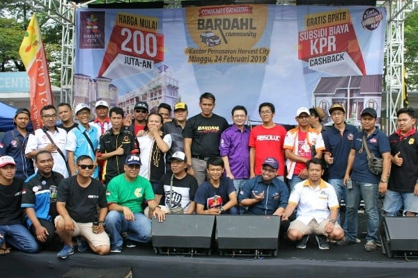 komunitas otomotif
