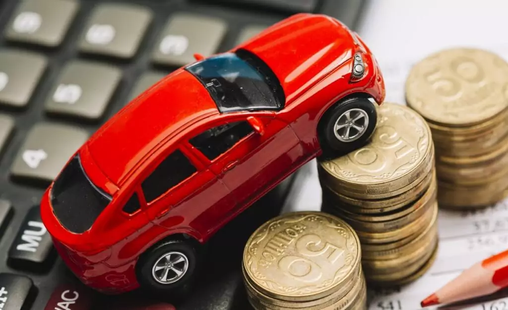 Kredit mobil dapat menjadi solusi untuk memiliki kendaraan pribadi, namun juga membawa sejumlah risiko dan dampak negatif yang perlu dipertimbangkan dengan matang.