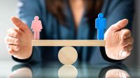 Perubahan peran gender 2025 atau adanya kesetaraan antar gender yang satu dengan gender yang lain