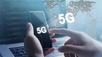 Teknologi 5G membawa dampak positif yang signifikan di berbagai aspek kehidupan, dari industri hingga kehidupan sehari-hari