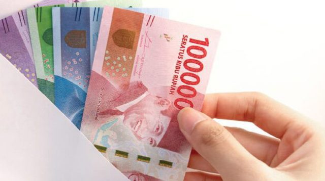 Ketidakstabilan keuangan bisa datang dari mana saja—baik dari diri sendiri maupun dari luar yang tak terduga.