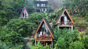 Dengan perencanaan matang, staycation bisa menjadi liburan menyenangkan tanpa harus membebani keuangan.