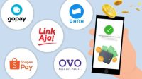 Dompet elektronik telah menjadi bagian penting dalam gaya hidup Gen Z. Ia tak hanya menggantikan uang tunai, tetapi juga membentuk cara berpikir dan mengelola keuangan secara keseluruhan
