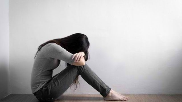 Gangguan psikologis ringan sering kali dianggap remeh, padahal efeknya bisa berdampak jangka panjang jika tidak dikenali dan ditangani sejak dini.
