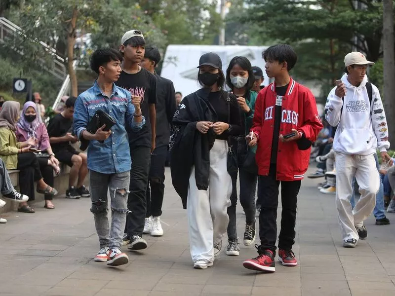 Gaya sosialita generasi anak muda Jaksel adalah fenomena sosial yang khas, mencerminkan semangat modern, global, dan kreatif.